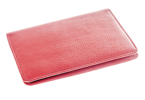 포토 JPG 해외이미지 1 디자인 종이 여행 백그라운드 비즈니스 휴가 새로움 사람없음 책 빨간색 유행 다이어리 공책 공백 덮개 흰색 신용카드 주머니 가죽 심볼 오브젝트 싱글 질감 문서 보안 여권 신분 통과 시민 고립 신분증 전국 이민 해외202004 해외포토 컬러 이동 컨셉 문구용품 안전 금융 사무용품 뚜껑 국민 증명서 파일형식 이미지허브