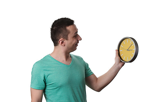 포토 JPG 해외이미지 모델 캐릭터 남자 얼굴 시계 백그라운드 셔츠 아침 한명 사람 장식 초록색 숫자 금속 놀람 흰색 시간 잠 클래식 연도 손목시계 복고 과거 충격 타이머 마감 바보 분 옛날 카운트다운 해외202004 해외포토 주간 문자 1 감정 컬러 컨셉 상의 장신구 재질 표정 신체부위 파일형식 이미지허브