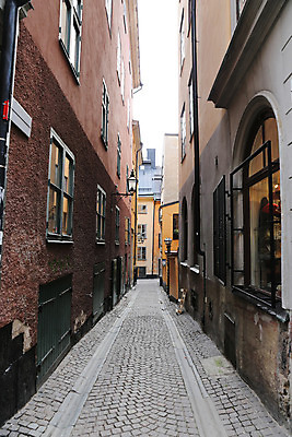 포토 JPG 해외이미지 외관 유럽 여행 건축양식 거리 스웨덴 사람없음 야외 건물 도시 역사 타운 구시가지 스칸디나비아 스톡홀름 옛날 조언 해외202004 해외포토 건축물 건축 나라 북유럽 파일형식 이미지허브