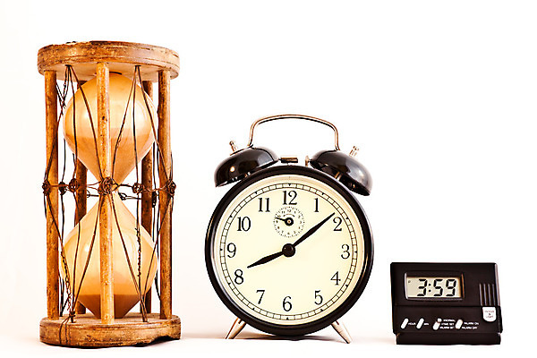 포토 JPG 해외이미지 전통 모래 시계 백그라운드 컨셉 유리 사람없음 목재 장비 흐름 수확 골동품 흰색 기구 시간 비교 기다림 손목시계 모래시계 묘사 측정 복고 과거 통과 타이머 고립 구식 마감 분 옛날 초시계 카운트다운 해외202004 해외포토 나무 컬러 농업 재료 장신구 모션 재질 파일형식 이미지허브