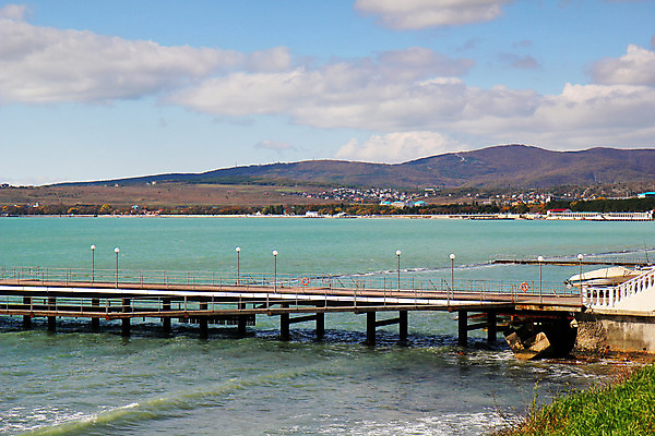 포토 JPG 해외이미지 구름 호수 바다 자연 하늘 아침 휴가 휴식 풍경 사람없음 야외 목재 물 여름 파란색 반사 평화 항구 스파 침묵 안개 가을 보트 고독 휴양지 러시아 러시아인 옛날 혼자 수평선 해외202004 해외포토 주간 자연요소 서양인 나무 계절 감정 유럽 컬러 컨셉 배_교통 재료 교통시설 날씨 소리 장소 생태계 파일형식 이미지허브