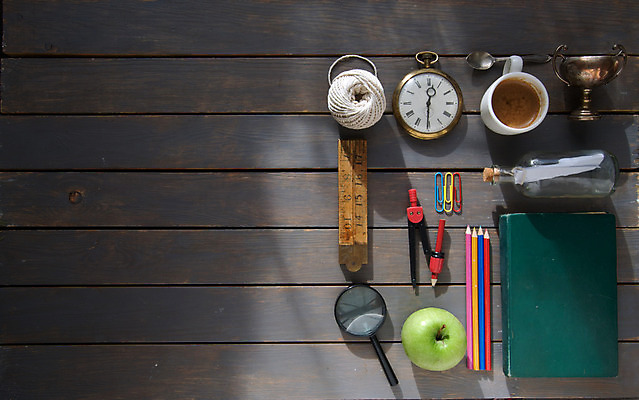 포토 JPG 해외이미지 교육 커피 시계 백그라운드 학교 돋보기 문구용품 안테나 사람없음 목재 책 스터디 우주 공백 수확 플랫 오브젝트 대학교 레이아웃 위치 프로젝트 카피스페이스 해외202004 해외포토 나무 음료 농업 재료 통신 학습 파일형식 이미지허브