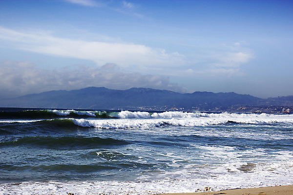 포토 JPG 해외이미지 구름 파도 바다 여행 백그라운드 컨셉 모션 자연 조류 하늘 바람 날씨 풍경 해변 사람없음 야외 물 여름 파란색 어둠 힘 회색 젖음 바위 신선 서핑 위험 큼 오브젝트 분무기 폭풍 내추럴 격파 재앙 해외202004 해외포토 자연요소 동물 계절 컬러 돌_바위 수상스포츠 크기 생태계 파일형식 이미지허브