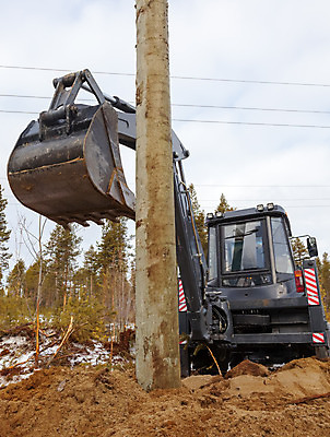 포토 JPG 해외이미지 직업 산업 모래 이동 사람없음 목재 힘 기계 흙 장비 업무 바퀴 굴착기 삽 발굴 양동이 국자 트랙터 북쪽 엔진 모터 해외202004 해외포토 나무 컨셉 재료 주방용품 작업 중장비 농기계 방향 특수차량 파일형식 이미지허브