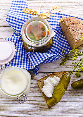 포토 JPG 해외이미지 접시 종이 다이어트 채소 재료 자연 유리 오이 기념 건강 육류 옥수수 요리 사람없음 초록색 바구니 주방 식사 저녁식사 빵집 샐러드 젖음 흰색 축하 신선 떨어짐 시리얼 굽기 허브 양배추 피클 광택 통조림 덩어리 폴란드 딜 오이피클 제빵사 해외202004 해외포토 식물 직업 식기 유럽 음식 컬러 컨셉 식재료 재질 곡류 상점 구이 생태계 절임 파일형식 이미지허브