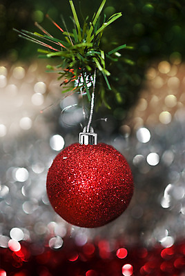 포토 JPG 해외이미지 모양 계절 백그라운드 크리스마스 겨울 텍스트 공 유리 벽지 휴가 새로움 기념 선물 사람없음 장식 빨간색 빛 크리스마스트리 우주 축제 기쁨 장식볼 흰색 축하 인사 원형 신용카드 화려 12월 연도 묘사 오브젝트 활 고립 카피스페이스 해외202004 해외포토 도형 기념일 감정 컬러 컨셉 재질 금융 공백 예절 날짜 파일형식 이미지허브