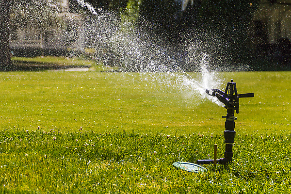 포토 JPG 해외이미지 식물 밭 농업 자연 풍경 잔디 사람없음 야외 초록색 물 여름 농작물 머리 정원 장비 젖음 촉촉함 안개 성장 물방울 수리 떨어짐 먹이 수분 발사 땅 뿌리기 원예 조경 분무기 제트기 시스템 교외 노즐 돌봄 밭일 스프링쿨러 자동 많음 전경 해외202004 해외포토 자연요소 계절 산업 컬러 컨셉 모션 날씨 비행기 취미 신체부위 생태계 파일형식 탑뷰 이미지허브