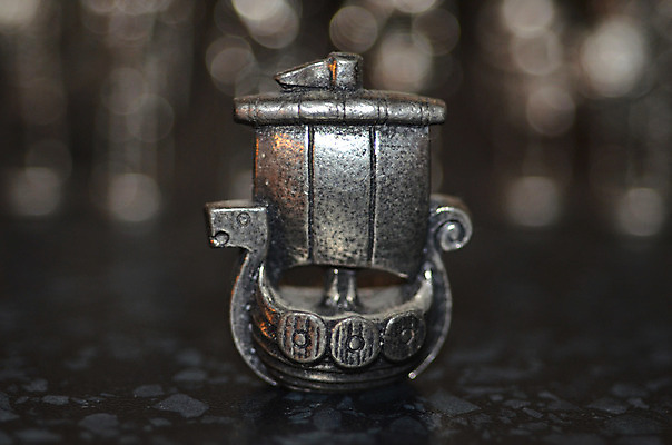 포토 JPG 해외이미지 중년 노르웨이 사람없음 피규어 보트 중세 기념품 북쪽 바이킹 해외202004 해외포토 유럽 배_교통 성인 미니어처 역사 방향 오브젝트 파일형식 이미지허브