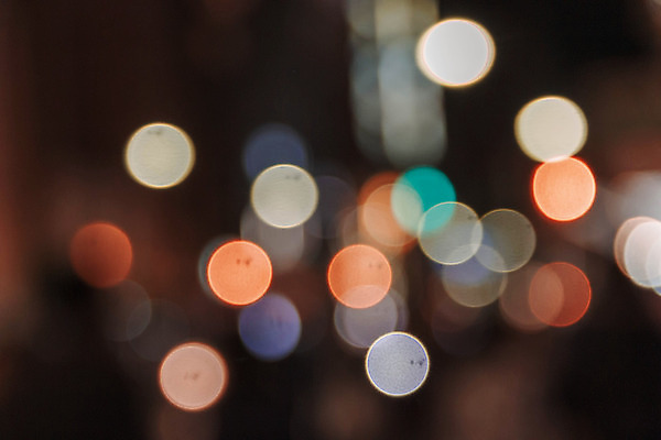 포토 JPG 해외이미지 디자인 백그라운드 크리스마스 추상 휴가 전등 새로움 미술 사람없음 장식 빨간색 빛 컬러풀 노란색 파티 축제 원형 야간 소프트포커스 연도 보케 광 블러 해외202004 해외포토 자연요소 도형 기념일 컬러 컨셉 무늬 문화예술 조명 촬영기법 이벤트 파일형식 이미지허브