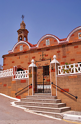 포토 JPG 해외이미지 전통 유럽 종교 벽 섬 십자가 건축양식 창문 하늘 사람없음 교회 계단 탑 종 도시 그리스 대문 창살 종탑 해외202004 해외포토 건축물 건축 나라 종교건축 건물 문 파일형식 이미지허브