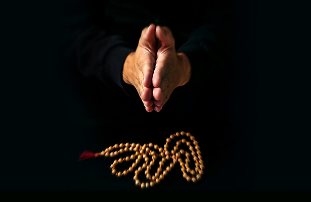 포토 JPG 해외이미지 손 기독교 종교 십자가 손가락 천사 관리 사람없음 빛 교회 믿음 성경 어둠 희망 천주교 기도 잡기 예수 영혼 가난 이슬람교 질문 순수 묘사 감사 신성 정직 묵주 라마단 신앙심 아랍어 안락 해외202004 해외포토 감정 컨셉 종교용품 종교건축 모션 건물 신체부위 신_종교 파일형식 이미지허브