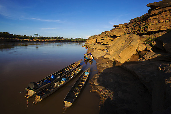 포토 JPG 해외이미지 공원 아시아 호수 모래 여행 백그라운드 곡선 태국 자연 하늘 산 건조 풍경 사람없음 야외 물 여름 파란색 강 세계 골짜기 계곡 놀람 사막 바위 잡기 뜨거움 보트 큼 땅 언덕 함선 보케 각도 내추럴 전국 혼자 해외202004 해외포토 자연요소 계절 공공시설 감정 나라 선 컬러 배_교통 모션 표정 돌_바위 크기 생태계 파일형식 이미지허브