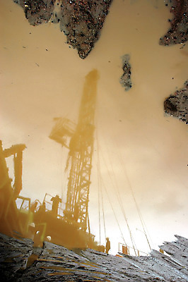 포토 JPG 해외이미지 직업 남자 산업 노동자 기술 안전 사람 사람없음 머리 우주 검은색 기계 에너지 잡기 업무 뜨거움 엔지니어 터널 동굴 제조 안전모 헬멧 땅 발굴 먼지 지하 공학 광부 고용 땅파기 지질학 해외202004 해외포토 교육 길 컬러 모션 신체부위 구직 작업 기술자 안전장비 보호장비 채용 파일형식 이미지허브