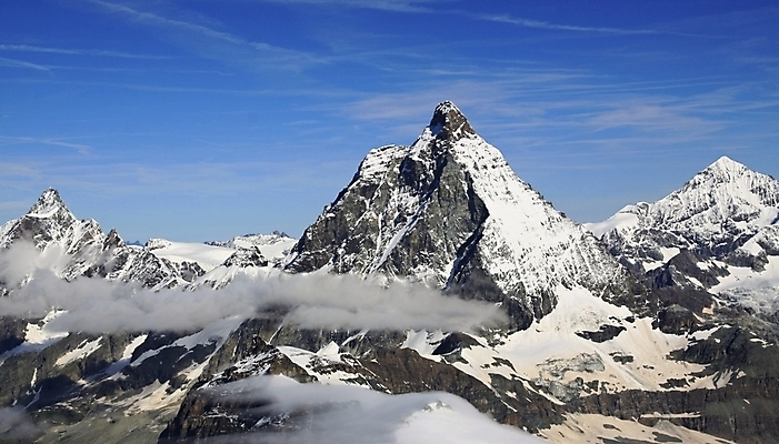 포토 JPG 해외이미지 유럽 여행 자국 자연 휴가 산 풍경 사람없음 야외 파란색 여행객 계곡 맑음 얼음 추위 도전 고도 스위스 빙하 알프스 절정 해외202004 해외포토 자연요소 나라 컬러 날씨 사람 생태계 파일형식 이미지허브
