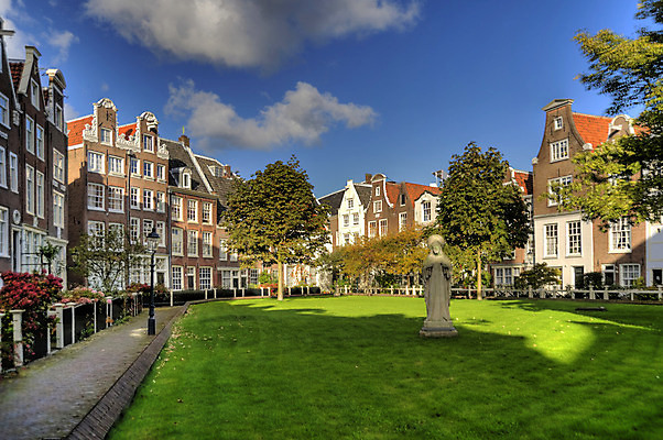 포토 JPG 해외이미지 건축양식 창문 지붕 거리 주택 사람없음 건물 컬러풀 시골 도시 역사 네덜란드 그림 타운 암스테르담 옛날 해외202004 해외포토 건축물 건축 유럽 컬러 파일형식 이미지허브