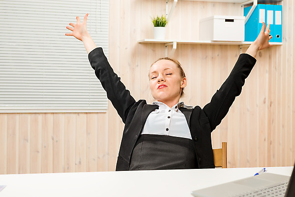 포토 JPG 해외이미지 백인 직업 1 라이프스타일 응시 여자 행복 비즈니스 탁자 성공 노동자 직장 실내 한명 사람 앉기 정장 성인 내부 노트북 컴퓨터 사무실 업무 작업 비즈니스우먼 자신감 종업원 책상 경영자 비서 경영 회계사 해외202004 해외포토 서양인 시선 옷 감정 가구 컨셉 회사 모션 생활 전자제품 직장인 리더 파일형식 이미지허브