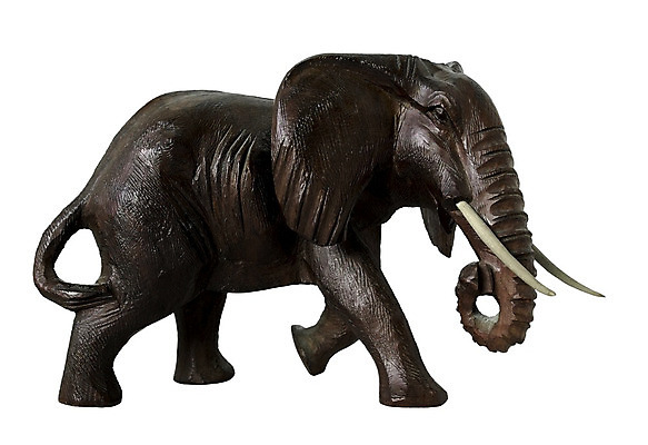 포토 JPG 해외이미지 동물 야생동물 조각 자연 코끼리 사람없음 목재 장식 갈색 흰색 주름 크림 상아 숨김 해외202004 해외포토 나무 컬러 컨셉 재료 포유류 생태계 파일형식 이미지허브