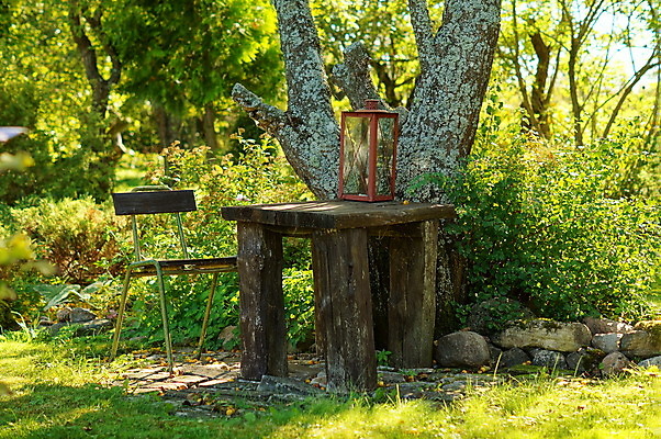 포토 JPG 해외이미지 전통 디자인 꽃 가구 의자 건축양식 자연 휴가 휴식 바닥 주택 사람없음 야외 목재 장식 여름 재산 갑판 시골집 내추럴 야외의자 스타일 해외202004 해외포토 나무 식물 계절 건축 생활용품 컨셉 배_교통 재료 건물 금융 생태계 파일형식 이미지허브