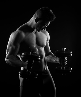 포토 JPG 해외이미지 웰빙 남자 스포츠 포즈 근육 탈의 건강 한명 운동 힘 활발 아령 무게 몸무게 웨이트트레이닝 결심 보디빌딩 체육관 근육질 역도 노력 몸통 궤 리프팅 바디케어 복근 성인남자만 그루밍족 해외202004 해외포토 1 컨셉 사람 신체부위 뷰티 헬스 몸매 남자만 성인만 파일형식 이미지허브