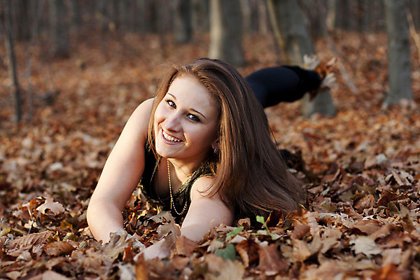 포토 JPG 해외이미지 여자 할아버지 행복 잎 오렌지 자연 건강 한명 미소 소녀 성인 야외 빛 청춘 금발 햇빛 맑음 추위 가을 숲 내추럴 해외202004 해외포토 식물 1 헤어스타일 계절 노년 남자 감정 어린이 컨셉 과일 날씨 표정 사람 태양 생태계 파일형식 이미지허브