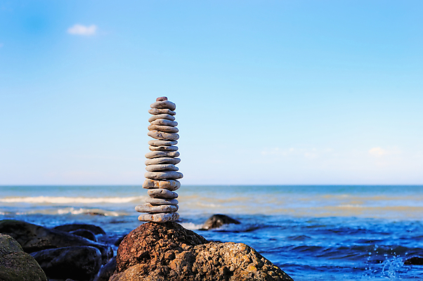 포토 JPG 해외이미지 선 바다 자연 하늘 사람없음 쌓기 탑 성장 조약돌 바위 몸무게 심볼 평형 해외202004 해외포토 건축물 모션 수영 돌_바위 생태계 파일형식 이미지허브