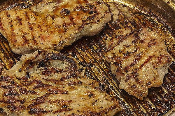 포토 JPG 해외이미지 전통 접시 음식 벽돌 육류 돼지고기 스테이크 사람없음 빛 소풍 요식업 식당 저녁식사 신선 뜨거움 사발 닫기 맛 그릴 바비큐 굽기 먹기 준비 유기농 벽난로 복고 만들기 주말 숯 훈제 내추럴 점심식사 여신 해외202004 해외포토 식기 웰빙 산업 컨셉 식재료 모션 주방용품 서양음식 야외활동 상점 식사 사기그릇 구이 파일형식 이미지허브