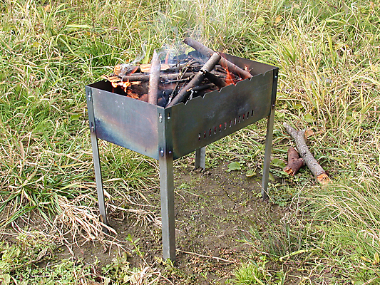 포토 JPG 해외이미지 음식 자연 휴식 사람없음 목재 소풍 식사 산책 그릴 모닥불 준비 케밥 생태학 석탄 재 해외202004 해외포토 나무 교육 컨셉 재료 주방용품 불 야외활동 생태계 파일형식 이미지허브