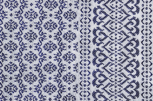 포토 JPG 해외이미지 전통 손 디자인 옷 백그라운드 패턴 바지 태국 자연 벽지 표면 추상 미술 사람없음 장식 파란색 청춘 컬러풀 유행 어둠 직물 도시 면 고급 실크 남색 심볼 질감 땀 캔버스 섬유 그런지 옛날 정교 핸드메이드 스타일 해외202004 해외포토 아시아 컬러 컨셉 무늬 하의 문화예술 신체부위 생태계 파일형식 이미지허브