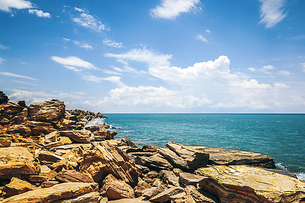 포토 JPG 해외이미지 구름 모래 파도 바다 여행 오렌지 자연 하늘 휴가 그림자 풍경 경사 사람없음 야외 빨간색 물 파란색 빛 갈색 환경 거품 사막 바위 황무지 오세아니아 호주 떨어짐 큼 인도인 태평양 암초 서쪽 오지 수평선 해외202004 해외포토 자연요소 외국인 나라 컬러 컨셉 과일 동양인 돌_바위 크기 방향 생태계 파일형식 이미지허브