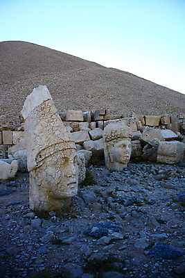 포토 JPG 해외이미지 아시아 조각 여행 산 사람없음 야외 세계 조각상 머리 골동품 역사 재산 동쪽 칠면조 천연기념물 고고학 옛날 전국 해외202004 튀르키예 해외포토 교육 나라 조류 신체부위 금융 조형물 방향 파일형식 이미지허브