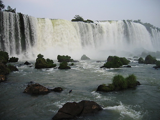 포토 JPG 해외이미지 나무 여행 무지개 자연 휴가 풍경 사람없음 야외 물 강 여행객 폭포 홍수 아르헨티나 해외202004 해외포토 자연요소 식물 사람 남아메리카 자연재해 생태계 파일형식 이미지허브