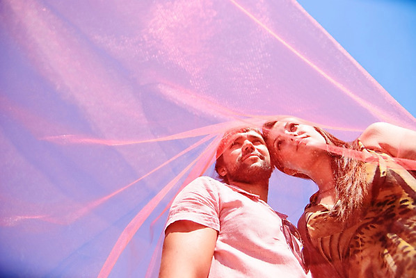 포토 JPG 해외이미지 라이프스타일 커플 공원 여자 남자 행복 2 밭 가족 자연 하늘 함께함 발렌타인데이 사랑 사람 소년 야외 두명 초록색 친구 봄 우정 유혹 해외202004 해외포토 계절 공공시설 감정 어린이 컬러 컨셉 농업 관계 데이이벤트 생활 생태계 파일형식 이미지허브