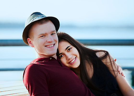 포토 JPG 해외이미지 백인 커플 여자 남자 행복 호수 2 관계 태국 함께함 사랑 사람 앉기 동양인 소년 20대 성인 야외 두명 흰색 다인종 혼혈 해외202004 해외포토 서양인 감정 아시아 어린이 컬러 컨셉 모션 인종 청년 다문화 파일형식 이미지허브