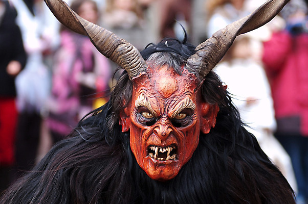 포토 JPG 해외이미지 전통 드레스 공 놀이 독일 가면 사람없음 축제 희망 축하 아기 역사 변장 가면무도회 기간 행진 해외202004 해외포토 옷 감정 유럽 컨셉 모션 사람 무도회 파일형식 이미지허브