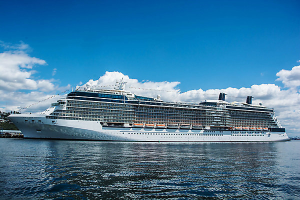 포토 JPG 해외이미지 구름 바다 여행 교통시설 하늘 사람없음 야외 물 항구 기쁨 보트 고급 크루즈 함선 상업 포트 시애틀 워싱턴 해외202004 해외포토 자연요소 감정 교통 컨셉 배_교통 미국 시설 파일형식 이미지허브