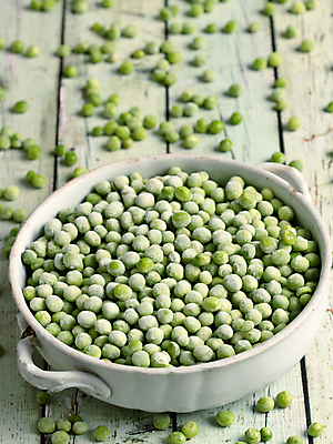 포토 JPG 해외이미지 음식 채소 재료 건강 사람없음 세로 초록색 냉동 얼음 추위 완두콩 날것 섬유 성분 단백질 생식 채식주의자 해외202004 해외포토 자연요소 컬러 콩 직물 채식 영양소 파일형식 이미지허브