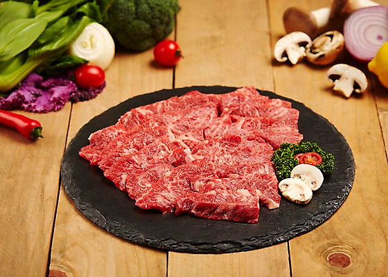 포토 JPG 스튜디오촬영 식재료 방울토마토 양파 실내 파슬리 생고기 육류 사람없음 목재 소고기 홍고추 청경채 양송이 한우 돌판 마블링 치마살 국내포토 나무 토마토 채소 재료 고추 내부 버섯 돌_바위 파일형식