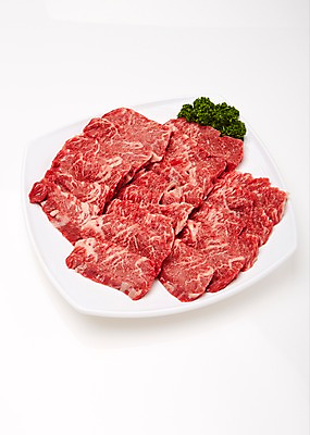 포토 JPG 스튜디오촬영 접시 식재료 실내 파슬리 육류 사람없음 소고기 흰배경 마블링 국내포토 식기 백그라운드 채소 내부 흰색 파일형식