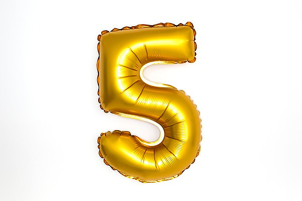 포토 JPG 스튜디오촬영 기념일 누끼 이벤트 사람없음 숫자 파티 금색 파티용품 아라비아숫자 5 풍선 헬륨 국내포토 문자 컬러 실내 원소 이벤트용품 파일형식