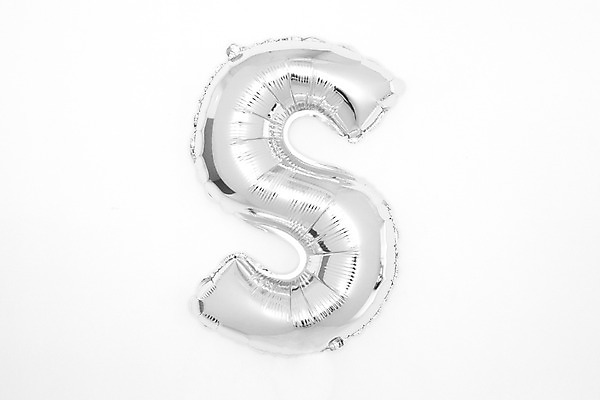 포토 JPG 스튜디오촬영 문자 알파벳 영어 기념일 대문자 누끼 이벤트 사람없음 파티 은색 파티용품 풍선 S 헬륨 국내포토 컬러 실내 원소 이벤트용품 파일형식