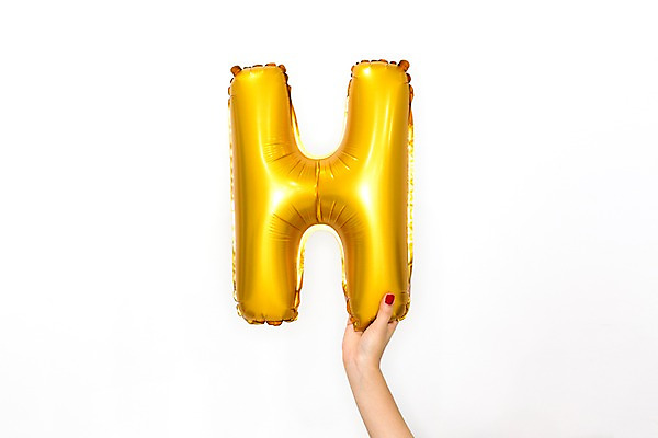 포토 JPG 스튜디오촬영 문자 손 알파벳 영어 기념일 대문자 누끼 이벤트 신체부위 파티 파티용품 풍선 H 헬륨 국내포토 실내 사람 원소 이벤트용품 파일형식