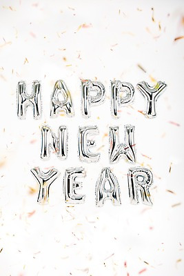 포토 JPG 스튜디오촬영 문자 알파벳 영어 기념일 백그라운드 대문자 이벤트 사람없음 파티 은색 파티용품 해피뉴이어 풍선 헬륨 국내포토 컬러 실내 새해인사 원소 이벤트용품 파일형식