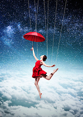 JPG 구름 편집이미지 여자 우산 밤하늘 성인 점프 한국인 합성 마리오네트 꼭두각시 편집실사 자연요소 인형 모션 하늘 사람 동양인 야간 CG 파일형식