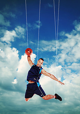 JPG 외국인 구름 편집이미지 남자 하늘 농구 농구공 한명 성인 농구선수 합성 마리오네트 농구복 꼭두각시 편집실사 자연요소 1 인형 공 운동선수 사람 인종 운동복 구기 CG 파일형식