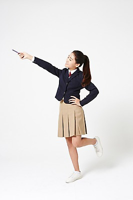 포토 JPG 스튜디오촬영 전신 응시 여학생 여자 교복 허리손 운동화 중학생 청소년 색연필 실내 한명 서기 미소 들기 옆모습 한국인 가리킴 입학 흰배경 여중생 다리들기 십대여자한명만 국내포토 1 학생 시선 옷 교육 뷰포인트 포즈 백그라운드 신발 모션 학용품 표정 사람 동양인 손짓 내부 흰색 여자한명만 십대여자만 파일형식