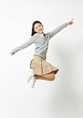 포토 JPG 스튜디오촬영 전신 여학생 여자 교복 운동화 중학생 청소년 팔벌리기 실내 한명 미소 옆모습 손들기 점프 한국인 가리킴 입학 흰배경 여중생 십대여자한명만 국내포토 1 학생 옷 교육 뷰포인트 백그라운드 신발 모션 표정 사람 동양인 손짓 내부 흰색 여자한명만 십대여자만 파일형식