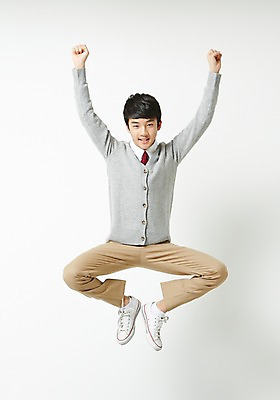 포토 JPG 스튜디오촬영 전신 남자 교복 남학생 운동화 중학생 청소년 실내 한명 앞모습 손들기 점프 주먹 한국인 입학 흰배경 십대남자한명만 남중생 국내포토 1 학생 옷 교육 뷰포인트 백그라운드 신발 모션 사람 동양인 내부 흰색 남자한명만 십대남자만 파일형식