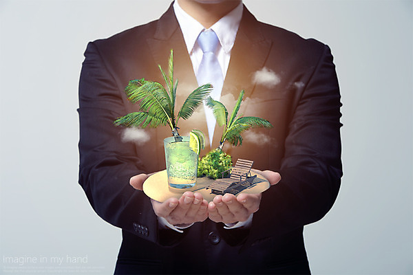 PSD 구름 편집 편집이미지 남자 한명 들기 정장 성인 야자수 디지털합성 휴양지 선베드 칵테일잔 합성 디지털아트 이미지편집 자연요소 나무 1 옷 술잔 의자 모션 사람 장소 파일형식