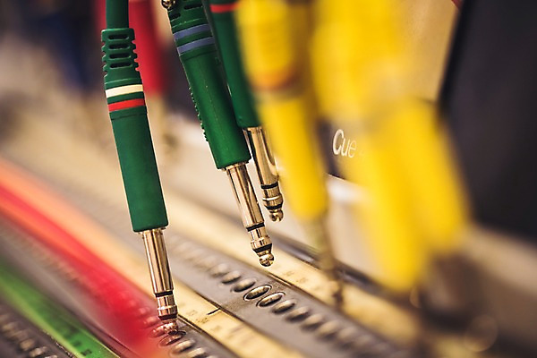 포토 JPG 음악 음향기기 사람없음 아웃포커스 잭 사운드믹서 국내포토 문화예술 촬영기법 전자제품 파일형식