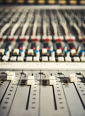 포토 JPG 음악 음향기기 사람없음 아웃포커스 조절 조절기 사운드믹서 국내포토 문화예술 촬영기법 전자제품 기계 파일형식